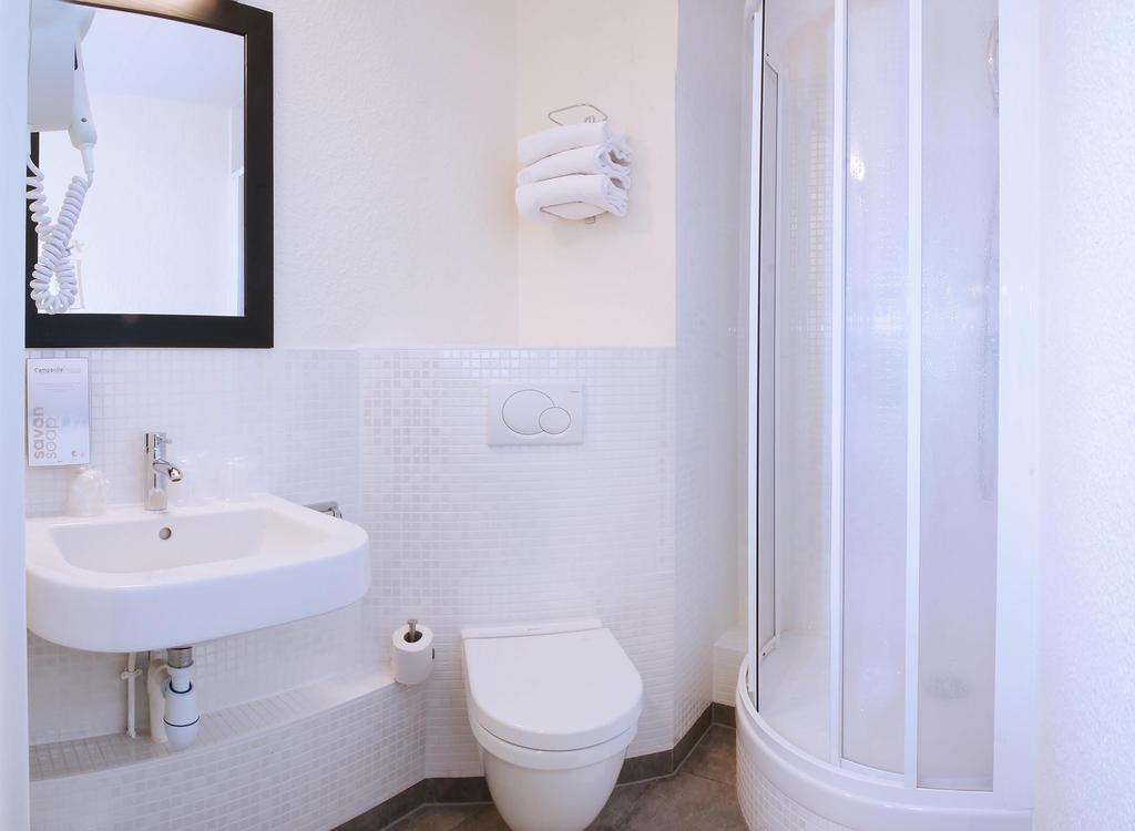 Hotel Campanile Centre 3*